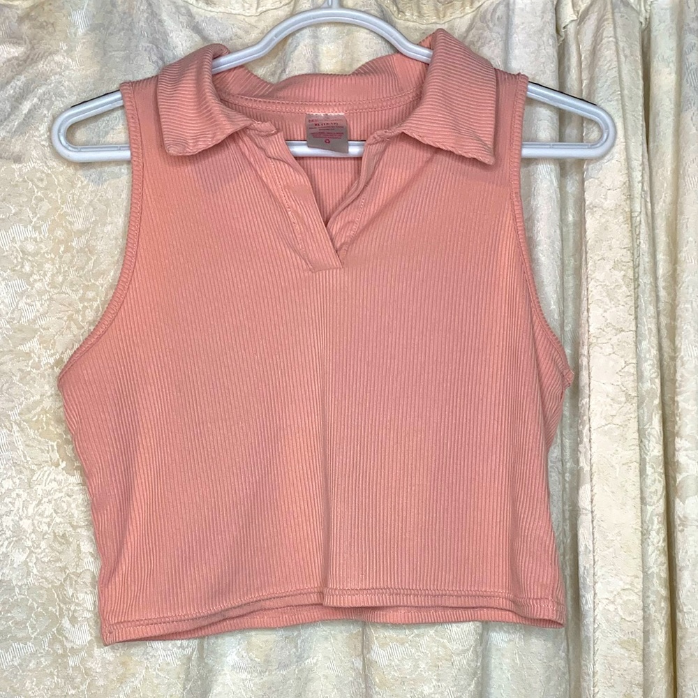 NO BOUNDARIES Pink Collared Crop Tank Top